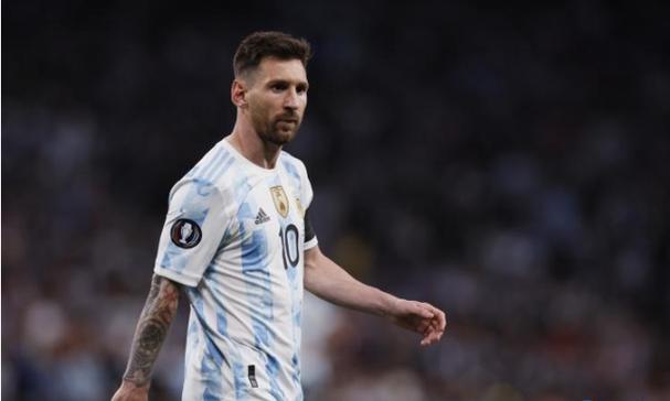 莆田打金匠造出国产劳力士，一年狂赚4.5亿！背后套路太绝了